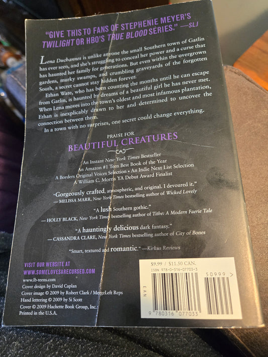 Beautiful Creatures By: Kami Garcia & Margaret Stohl image 1