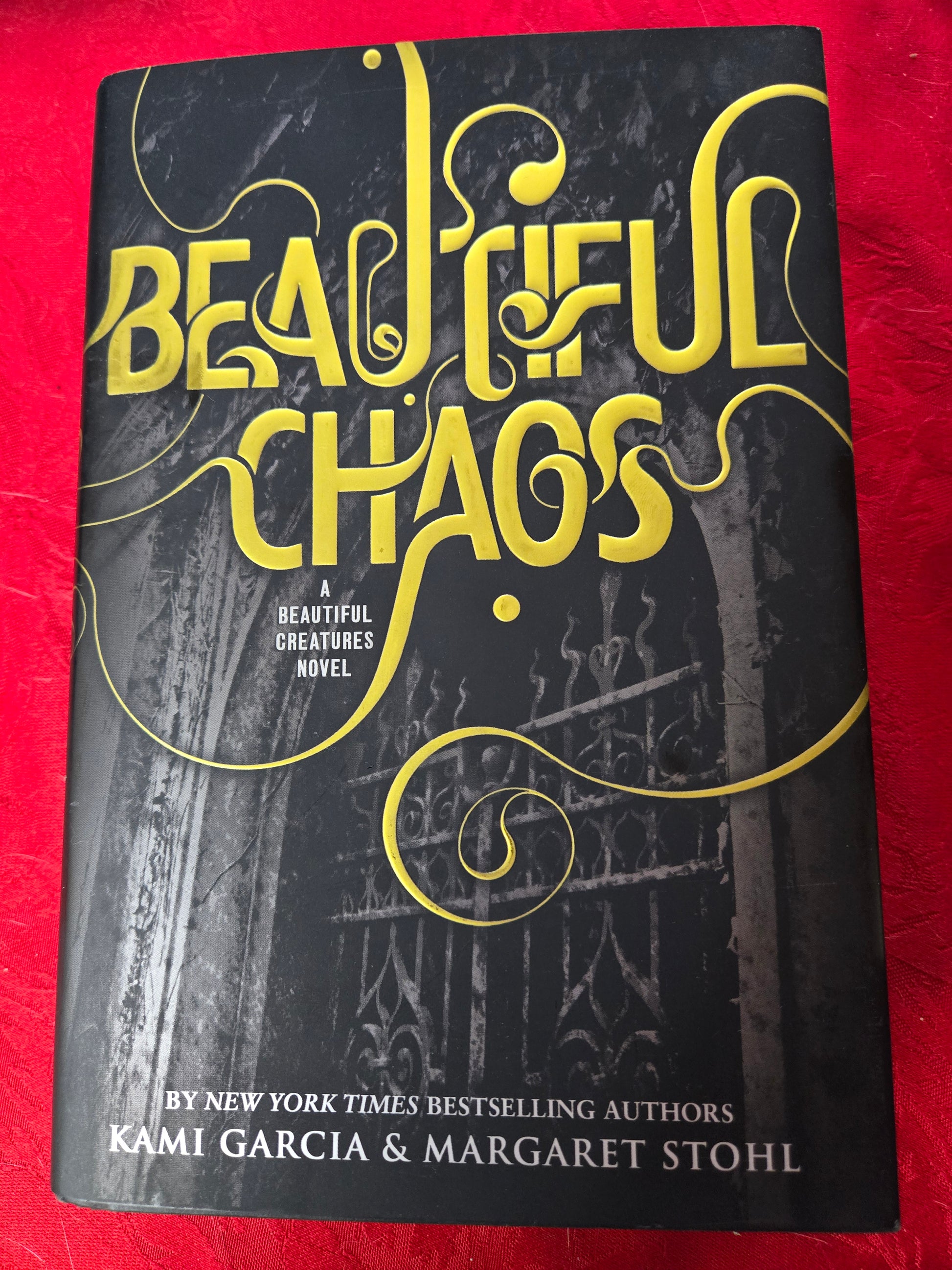 Beautiful Chaos By: Kami Garcia & Margaret Stohl  image 0