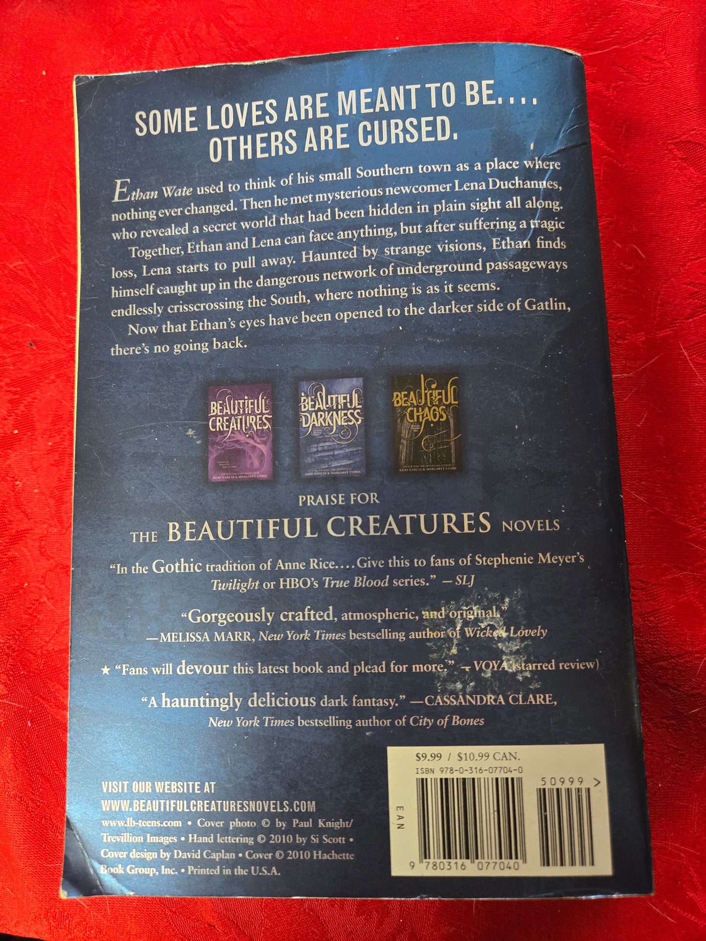 Beautiful Darkness By: Kami Garcia & Margaret Stohl image 1